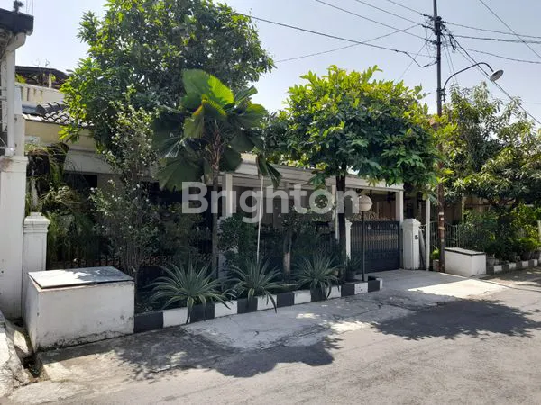 image RUMAH LAMA MASIH TERAWAT , LOKASI GAYAMSARI - SEMARANG TIMUR (1)