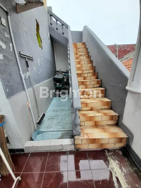 image RUMAH LAMA MASIH TERAWAT , LOKASI GAYAMSARI - SEMARANG TIMUR (6)