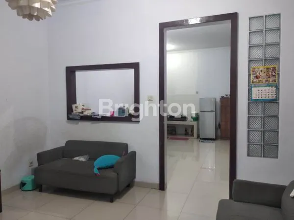 image DIJUAL CEPAT! RUMAH SIAP HUNI DI ROYALPARK RESIDANCE – LOKASI STRATEGIS & LINGKUNGAN NYAMAN! \\UD83C\\UDF1F (8)