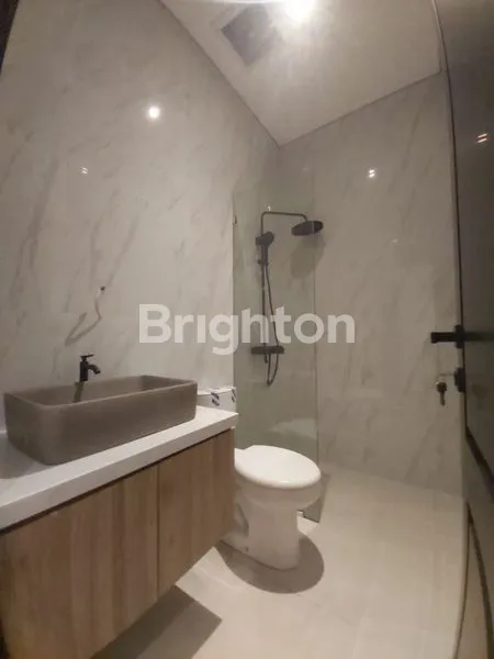 image RUMAH 2 LANTAI BARU GRESS SEMI FURNISHED DEKAT UNDIP, POLINES, CANDIGOLF COUNTRY CLUB (8)