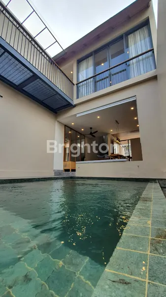 image MUNGIL TAPI CANTIK & ELEGAN, SUMMERFIELD VILLA & RESIDENCE AT JIMBARAN, BALI (2)