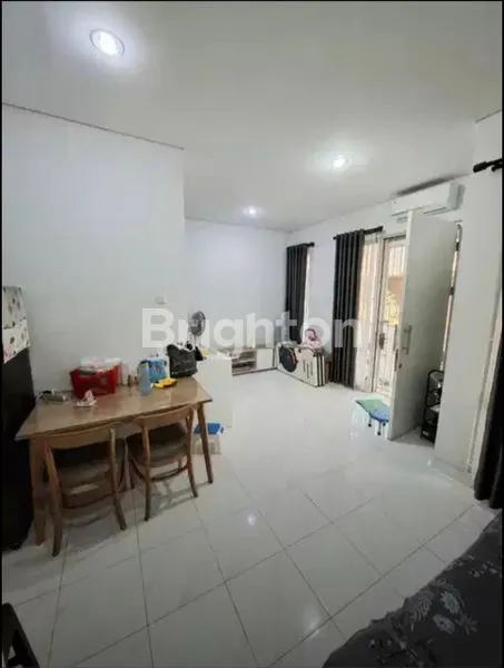 image RUMAH MEWAH 2KT FULL FURNISHED DI MALIBU VILLAGE GADING SERPONG (8)
