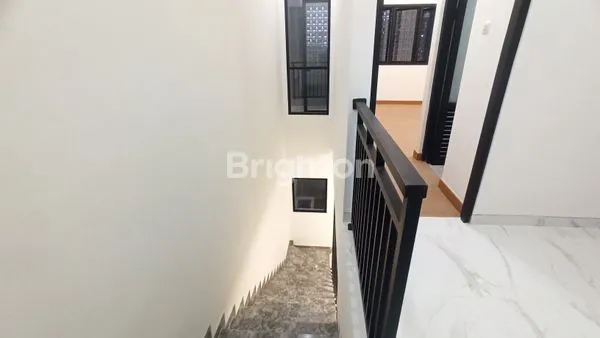 image RUMAH BARU GRESS DI NIRWANA EKSEKUTIF SURABAYA, AREA WONOREJO, KEDUNG BARUK, PANDUGO, YKP, YEKAPE, SEMOLOWARU, NGINDEN SEMAMPIR, PANJANG JIWO & GUNUNG ANYAR RUNGKUT (4)