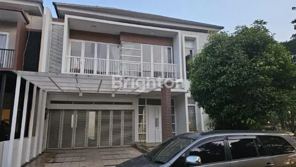 image RUMAH HOEK SIAP HUNI 2,5 LANTAI DI CLUSTER CLOVER GRAND ORCHARD KELAPA GADING JAKARTA UTARA (1)