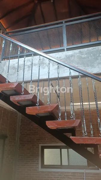 image RUMAH VILLA JOGLO DIJUAL RP. 2 M DI JL SLAMET BARAN, TEMBORO, KEL. CEMOROKANDANG KEC CEMOROKANDANG, KOTA MALANG (4)