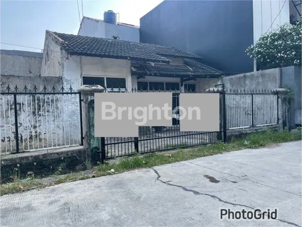 image RUMAH LUAS 120M2 DI HARAPAN INDAH - BUTUH RENOVASI, SHM IMB (3)
