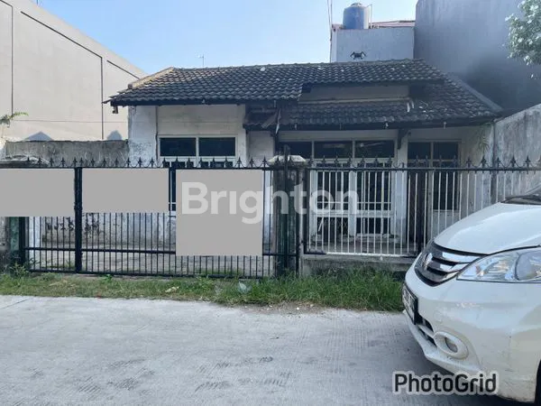 image RUMAH LUAS 120M2 DI HARAPAN INDAH - BUTUH RENOVASI, SHM IMB (4)