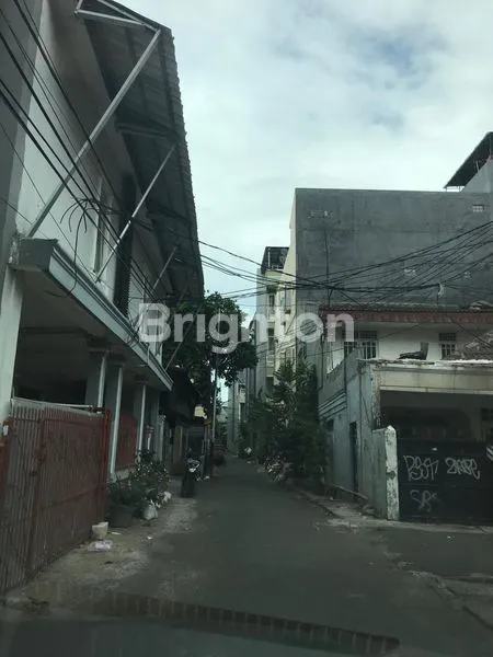 image RUMAH MEWAH 2 LANTAI STRATEGIS DEKAT PLAZA INDONESIA, TANAH ABANG (2)