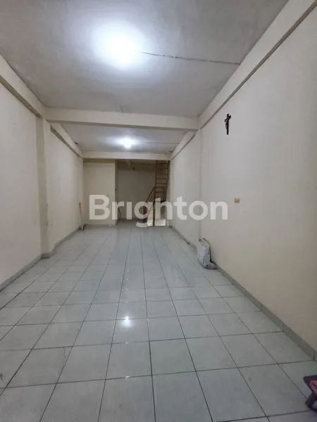 image RUKO 2 LT  BISA DI JUAL ATAU DI SEWAKAN COCOK UNTUK USAHA ATAU UNTUK KANTORNYA DI DAERAH MEDOHO SEMARANG (3)