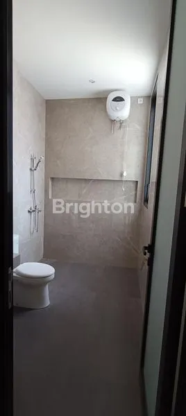 image RUMAH MEWAH GALAXY BUMI PERMAI 5+1 KT, ROW 3 MOBIL, DEKAT MERR (5)