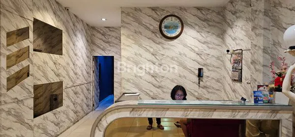 image HOTEL MEWAH 4 LANTAI + CLUB & KARAOKE DI PUSAT WISATA SIANTAR (1)