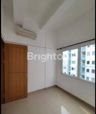 image APARTEMEN THE NEST PURI 2BR, VIEW POOL, DEKAT 2 MALL PRESTISIUS (6)