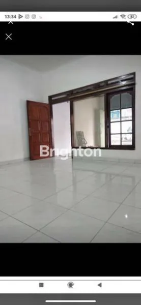 image RUMAH DI MANAHAN (2)