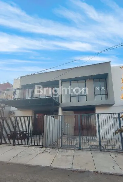 image RUMAH  MINIMALIS MODERN 2 LANTAI DI BENDUL MERISI (1)