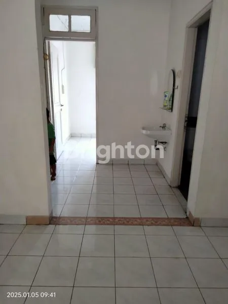 image RUMAH STRATEGIS DI LEGENDA WISATA CIBUBUR  (5)