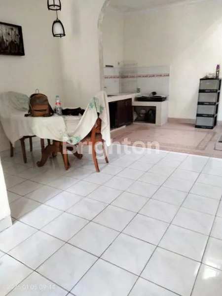 image RUMAH STRATEGIS DI LEGENDA WISATA CIBUBUR  (4)