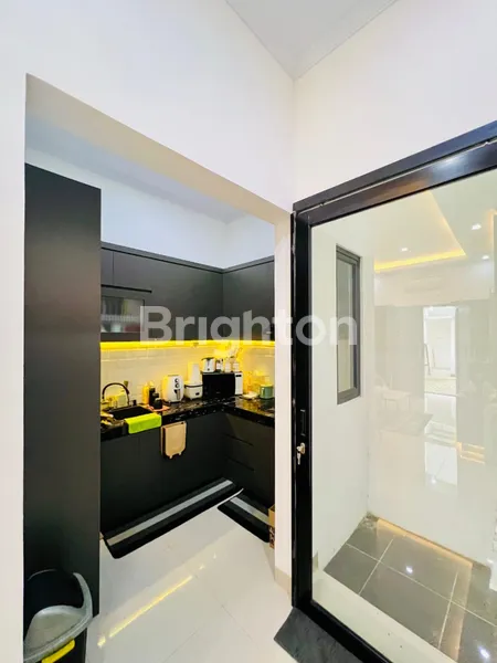 image RUMAH CANTIK FULL FURNISED DI CILANDAK DEKAT PINTU TOL SIMATUPANG & ANDARA (7)