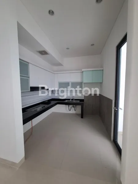 image RUMAH MINIMALIS MODERN DI PALM BEACH PAKUWON LINGKUNGAN ELITE DAN TENANG (4)