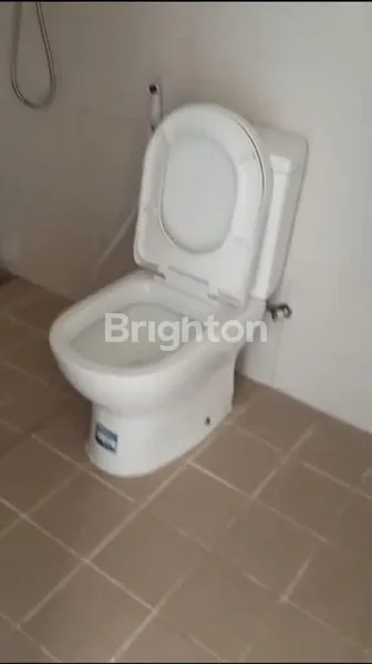 image DIJUAL RUMAH 2 LANTAI , BARU GRESS DI PERUMAHAN THE JUANDA, SEDATI, SIDOARJO  (5)