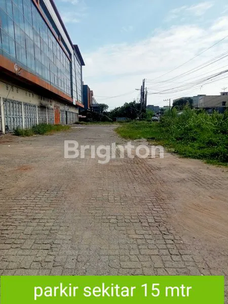 image RUKO 3 TINGKAT DI JL KAPTEN SUMARSONO HELVETIA (3)