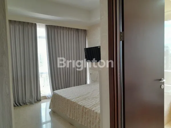image APARTEMEN EKSKLUSIF 3BR DI MENTENG PARK EMERALD, HADAP TIMUR, PEMANDANGAN KOTA (7)