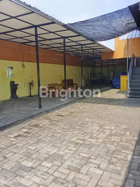 image RUKO PREMIUM 3 LANTAI JEMBER (4)