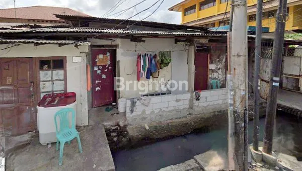 image RUMAH 2 LANTAI PLUS KONTRAKAN DI MANGGA DURI KEPA GREENVILLE JAKARTA BARAT  (4)
