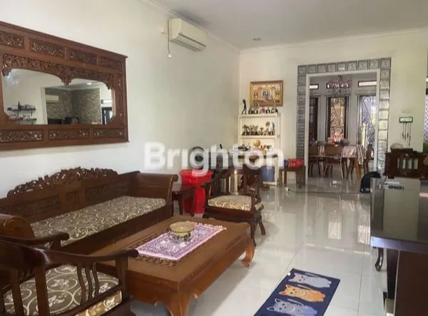 image RUMAH MEWAH 2 LANTAI DI KEMANG PRATAMA - 355M2 SEMI FURNISHED (4)