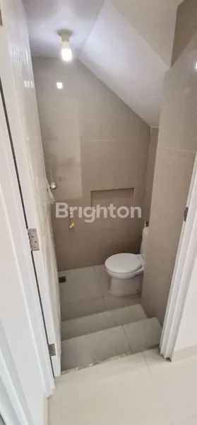 image DIJUAL RUMAH CANTIK DI CITRALAND CIBUBUR (8)