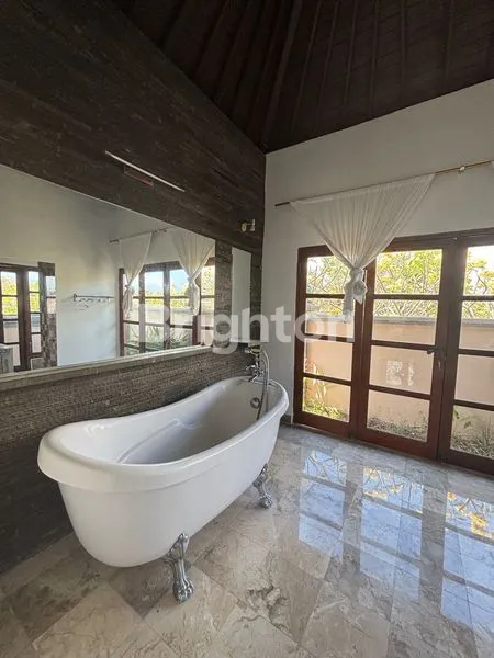 image VILLA SIAP HUNI DI DAERAH NUSA DUA , UNGASAN BALI DEKAT PANTAI MELASTI DAN PANDAWA (5)