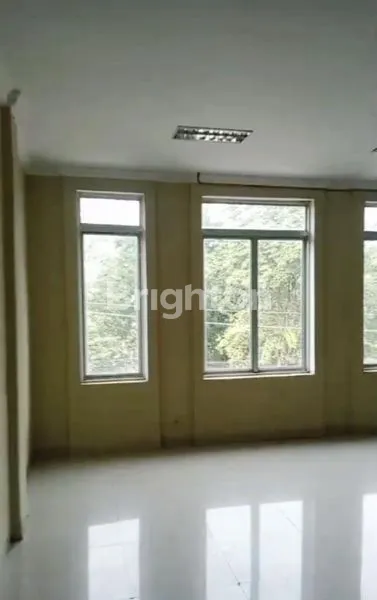 image RUKO 3 LANTAI PREMIUM DEKAT MTQ, JL. PARIT INDAH - SHM SIAP PAKAI (3)