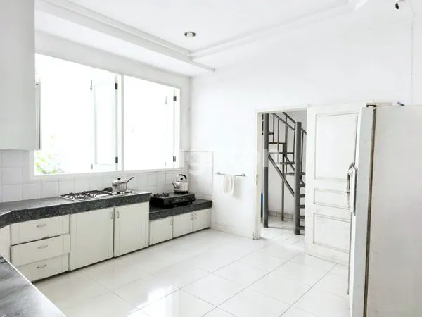 image RUMAH LUAS JALAN BESAR IMAM BONJOL - IR. H JUANDA - SUDIRMAN (6)