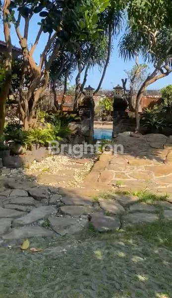 image BANGUNAN 2 LANTAI,DI HITUNG TANAH NYA SAJA DEKAT BY PASS IDA BAGUS MANTRA (4)