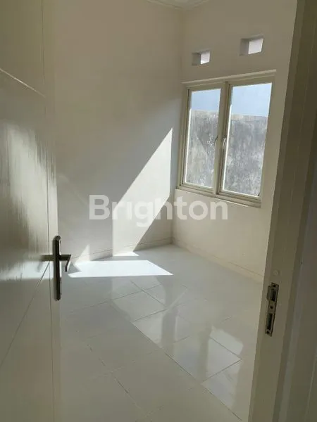 image RUMAH CANTIK SIDOARJO KARANGBONG SIAP HUNI (3)