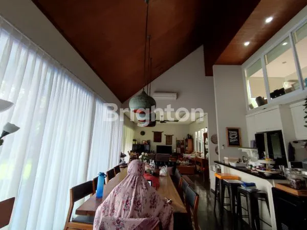 image RUMAH MEWAH 788M² PLUS KOLAM RENANG DI BINTARO SEKTOR 2 (6)