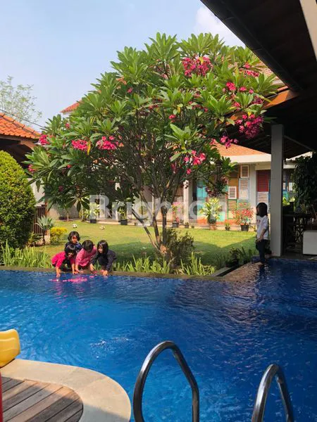 image RUMAH MEWAH 788M² PLUS KOLAM RENANG DI BINTARO SEKTOR 2 (2)