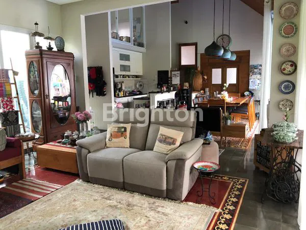 image RUMAH MEWAH 788M² PLUS KOLAM RENANG DI BINTARO SEKTOR 2 (4)