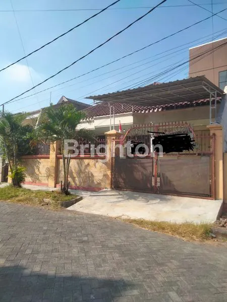 DI SEWAKAN RUMAH NGAGEL JAYA TENGAH