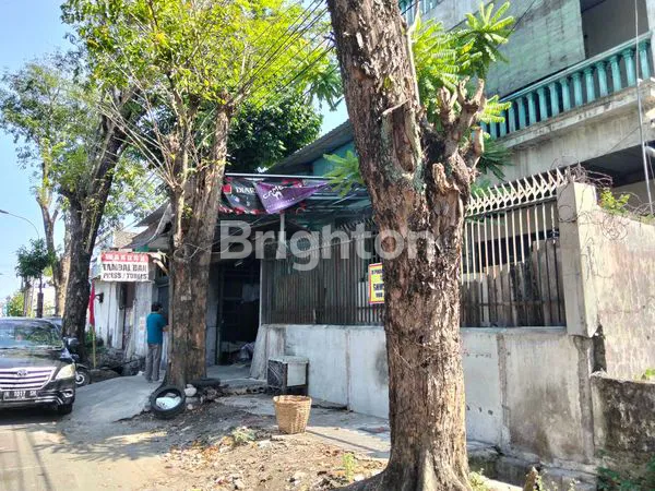 image BEKAS PABRIK TINTA PREMIUM DEKAT RS DR. OEN, BEBAS BANJIR (2)