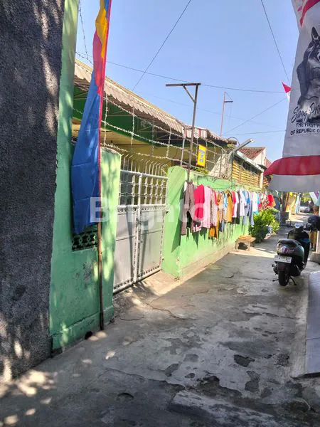 image RUMAH KOS² AN MASUK GANG DI BELAKANG RS DR.OEN  (1)