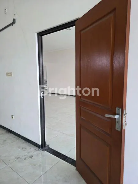 image RUKO 3 LANTAI STRATEGIS PLONG SIAP PAKAI PAMULARSIH SEMARANG BARAT (5)