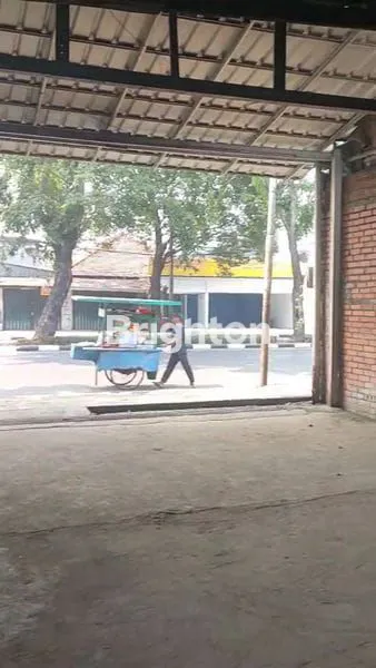 image TANAH DAN BANGUNAN COCOK UNK GUDANG, BENGKEL, TEMPAT USAHA LOKASI SANGAT STRATEGIS DI AREA PULOGADUNG JL. BEKASI TIMUR RAYA  JAKARTA TIMUR (2)