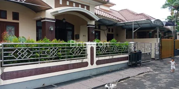 image RUMAH 2 LANTAI CONDET JAKARTA TIMUR  (1)