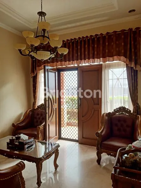 image RUMAH 2 LANTAI CONDET JAKARTA TIMUR  (2)