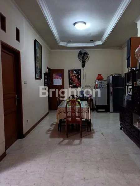 image RUMAH 2 LANTAI CONDET JAKARTA TIMUR  (4)