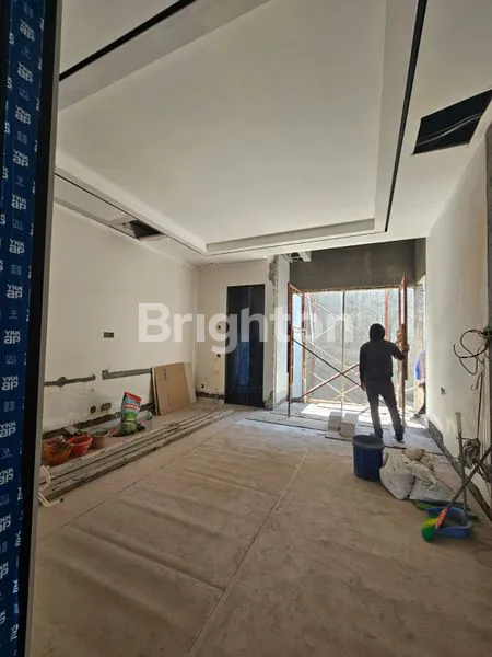 image RUMAH DHARMAHUSADA INDAH AMERICAN MINIMALIS (5)