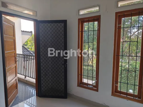 image RUMAH MINIMALIS 2 LANTAI DI BATURAN (8)