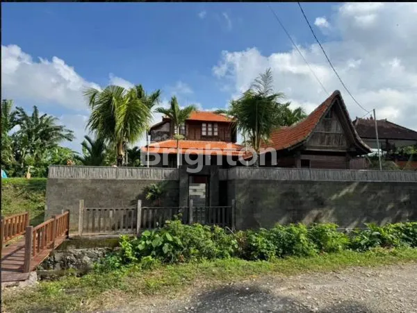 image RUMAH BANJAR BUDUK DESA BENGKEL (1)