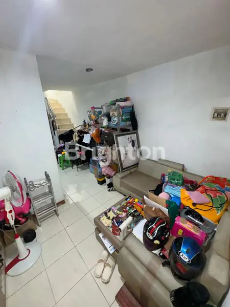 image RUMAH 2 LT SIAP HUNI DI TAMAN PALEM LESTARI JAKARTA BARAT (4)