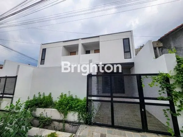 image RUMAH SIAP HUNI DENGAN DESAIN MODERN DAN ELEGAN (2)